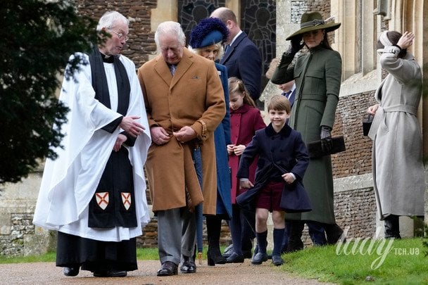 Принц Луї з королівською родиною / © Associated Press