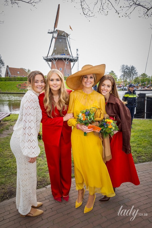 Королева Максима з дочками Аріаною, Амалією та Алексією / © Getty Images