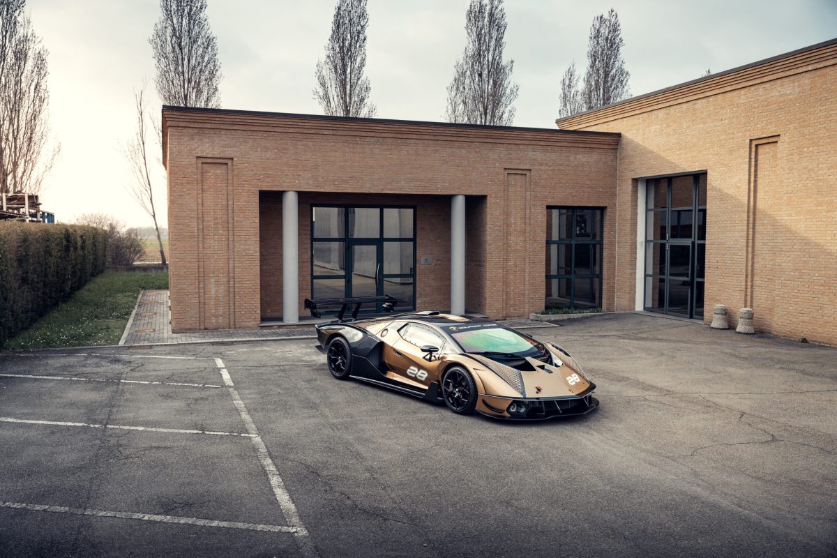 Навіть ексклюзиви дешевшають: трековий гіперкар Lamborghini Essenza SCV12 стрімко втрачає в ціні - фото 1