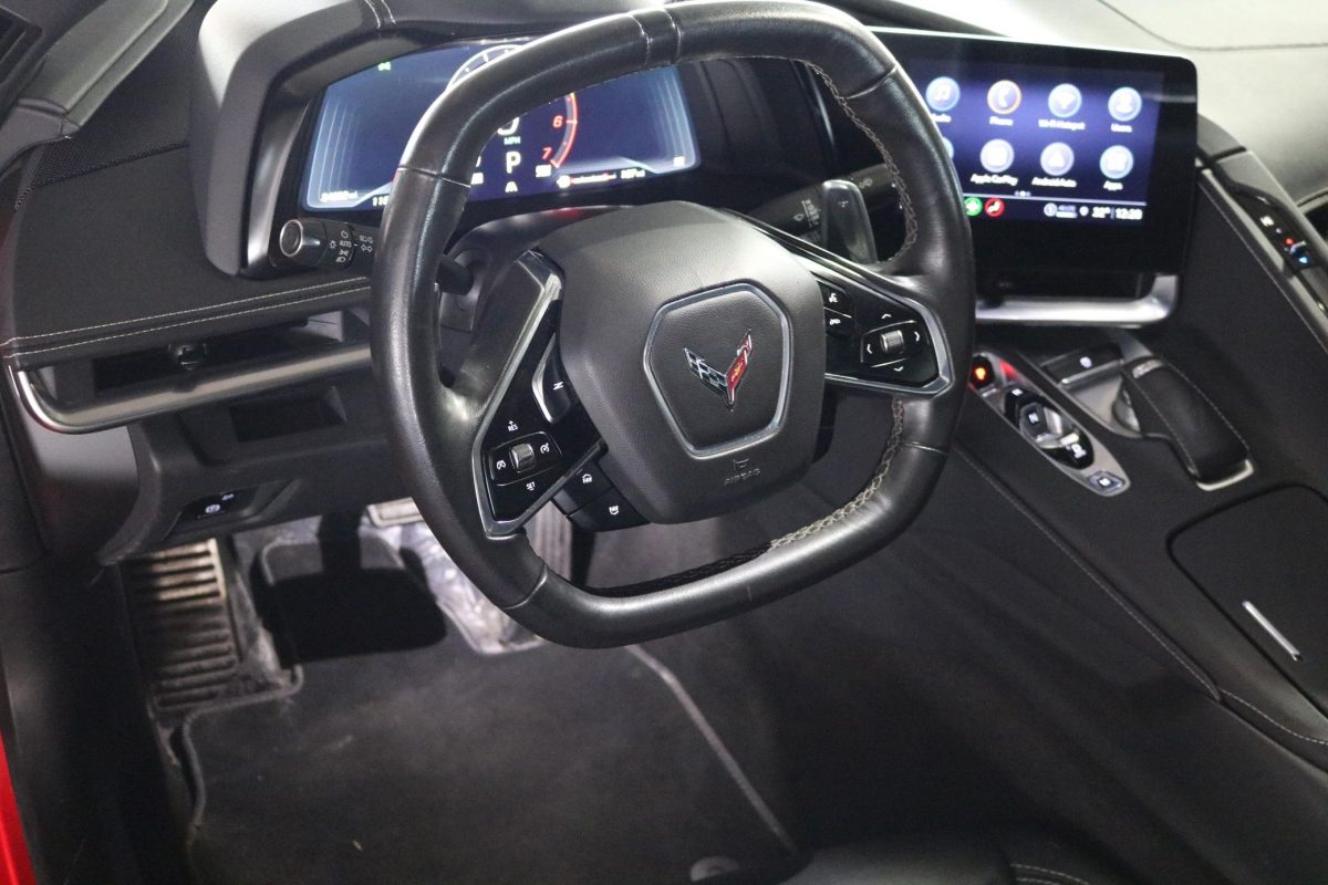 Мрія дешевшає: вживані Chevrolet Corvette C8 вже продають за ціною до $50 000 - фото 1