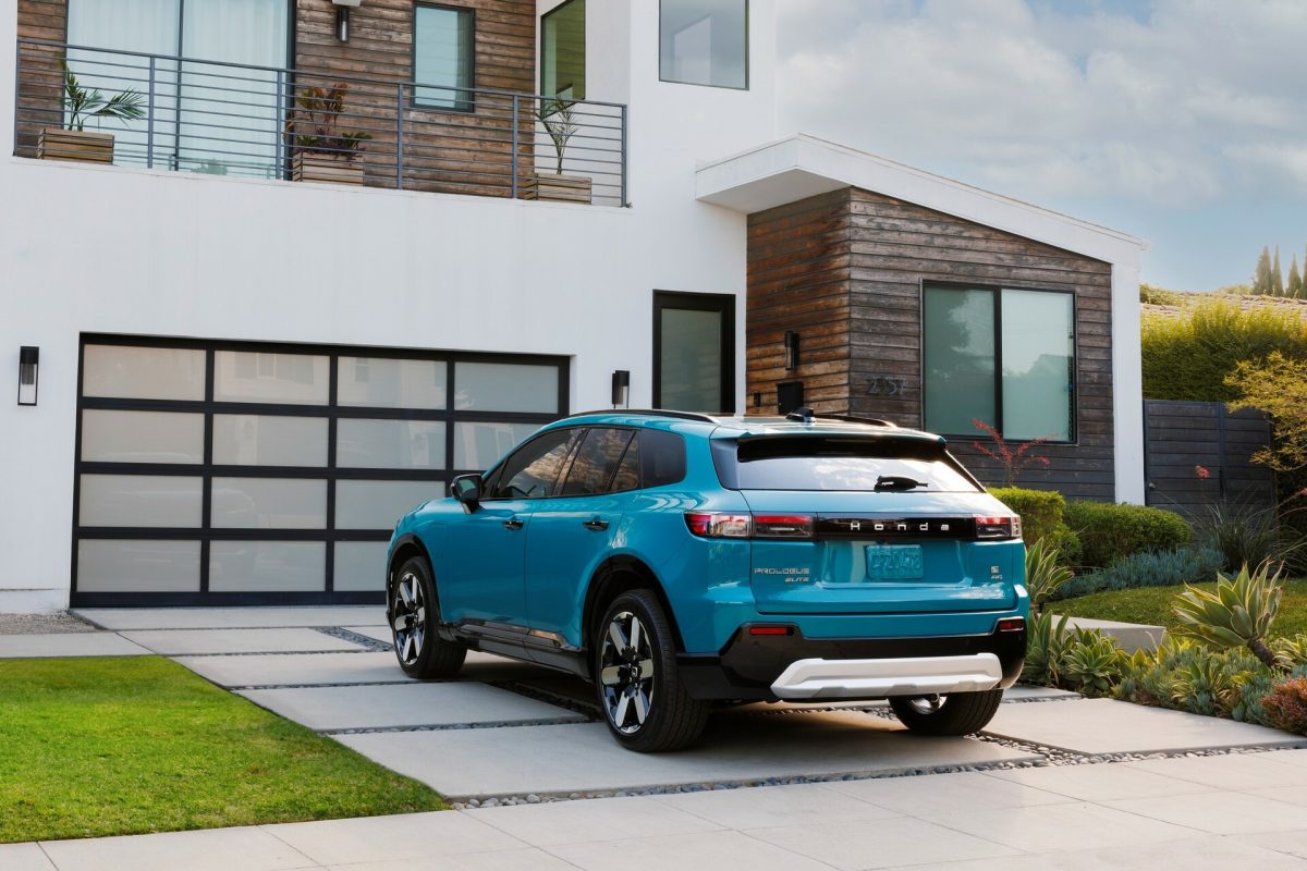 Електричний кросовер Honda Prologue різко подешевшав: компанія знизила ціни на $7 500 - фото 4