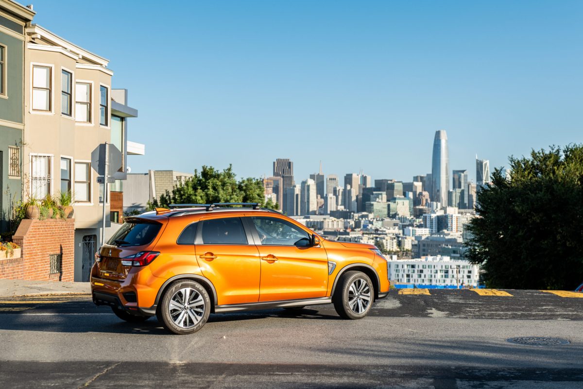Парадокс Mitsubishi: американці масово скуповують 15-річний Outlander Sport, ігноруючи нові моделі - фото 7