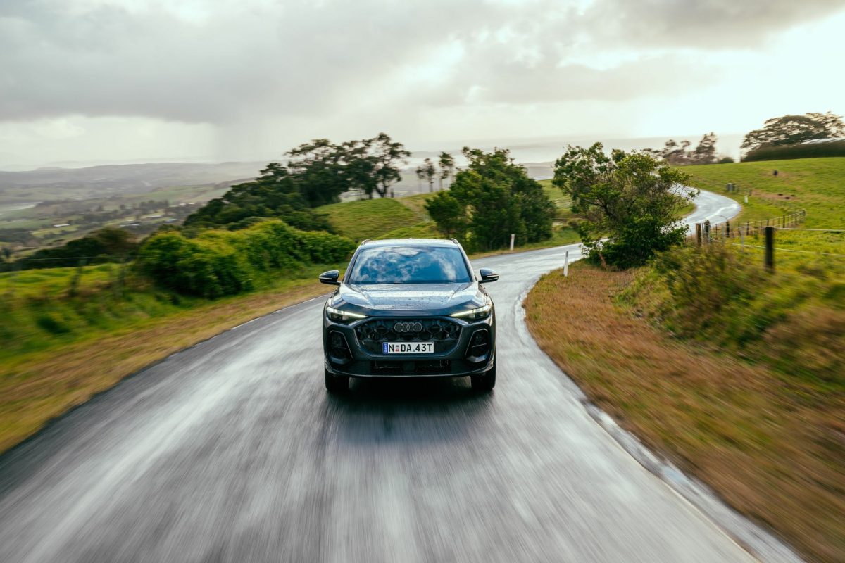 Новий Audi SQ5 2026 року: ідеальний баланс динаміки чи компроміс заради ціни? - фото 4