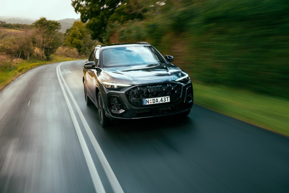 Новий Audi SQ5 2026 року: ідеальний баланс динаміки чи компроміс заради ціни? - фото 7