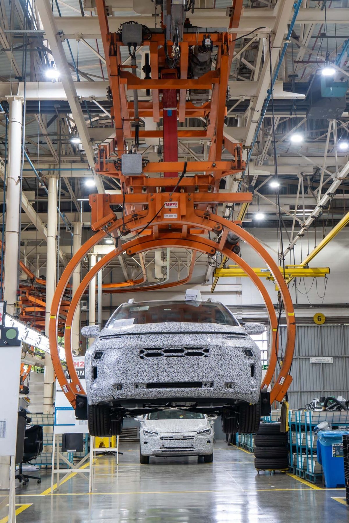 Новий крос-купе Chevrolet Sonic: свіжий логотип та компактні розміри - фото 8