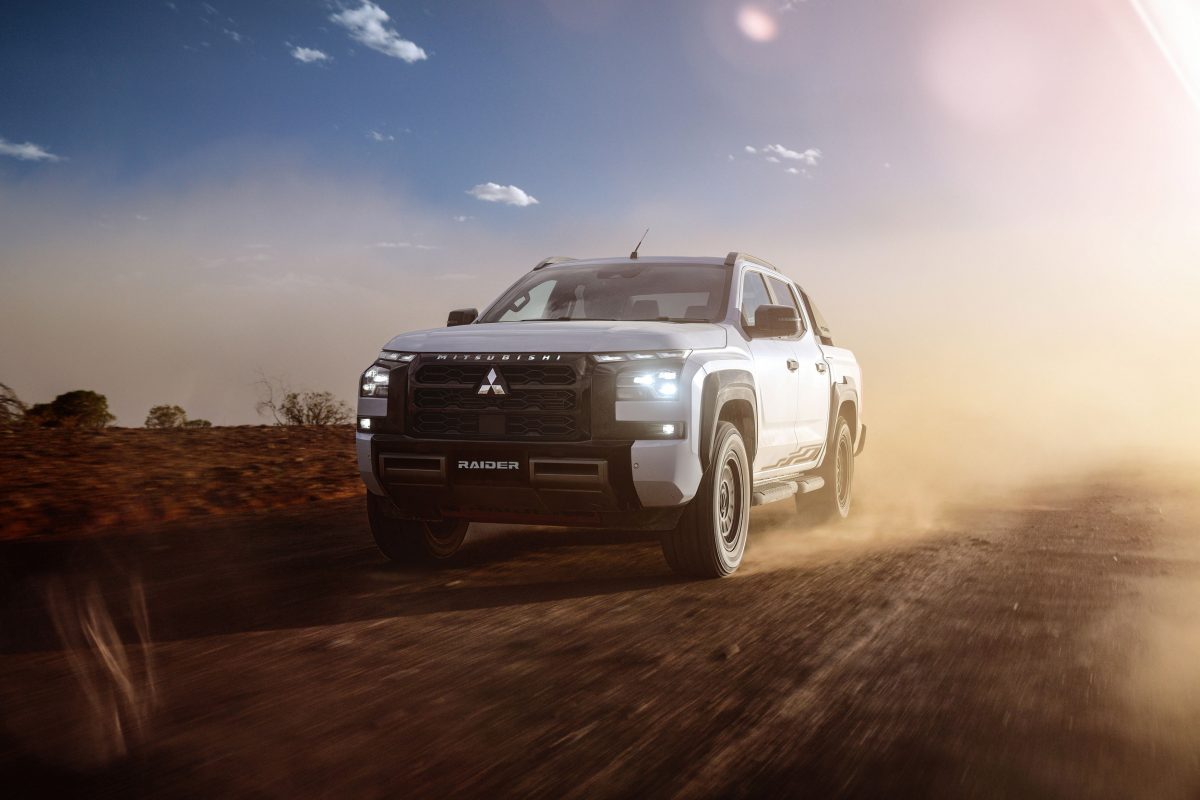 Mitsubishi представила екстремальний пікап Triton Raider для суворого бездоріжжя - фото 3