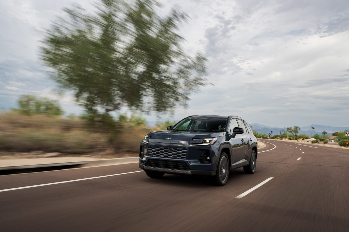 Електромобільний провал: чому автовиробники шкодують про відмову від гібридів на тлі дорогого пального - фото 2