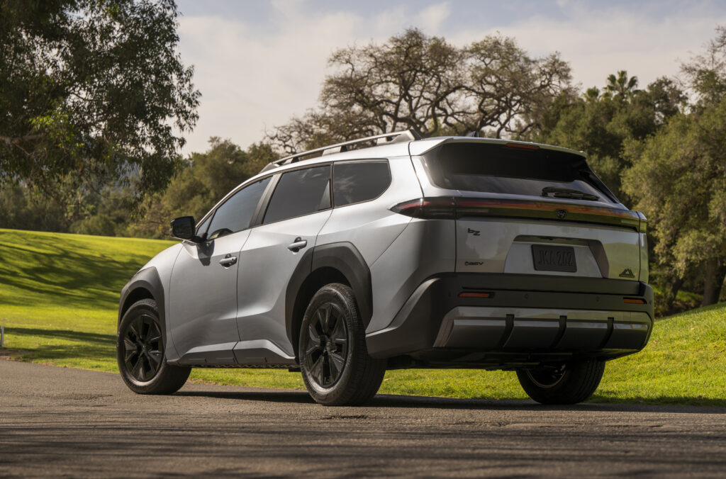 Toyota готує «вбивців Tesla»: бренд випустить 7 нових електромобілів до 2027 року - фото 5