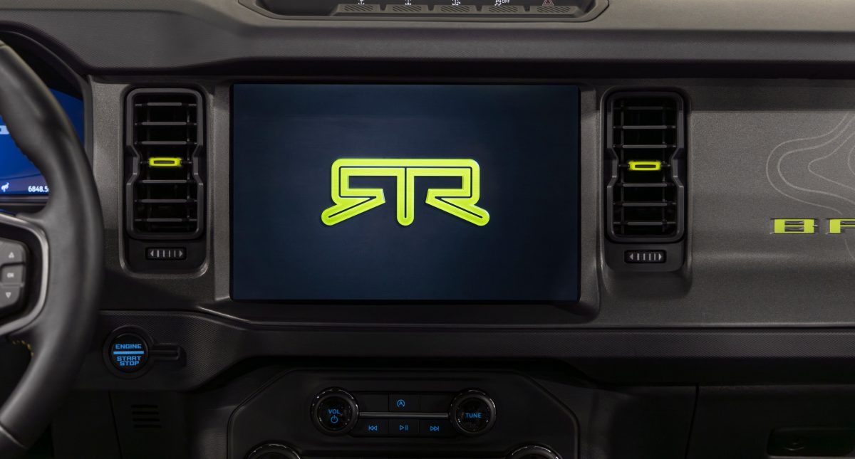 Неоновий акцент та позашляховий характер: Ford розсекретив яскравий інтер'єр нового Bronco RTR 2027 - фото 3