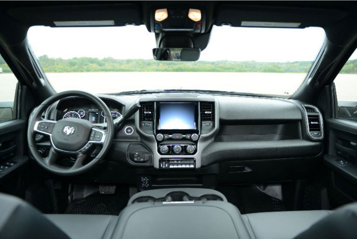 Ram кидає виклик Ford: представлено надважкий поліцейський пікап 2500 Emergency Response Vehicle - фото 2