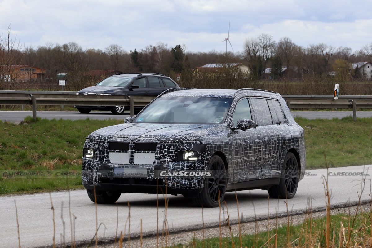Шпигунські знімки розкривають деталі нового флагманського електрокросовера BMW iX7 - фото 2