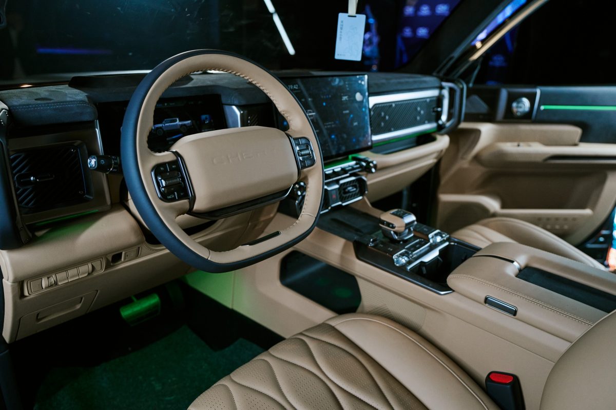 Chery розкриває інтер'єр нового гібридного пікапа KP31: розкіш та потужність - фото 3