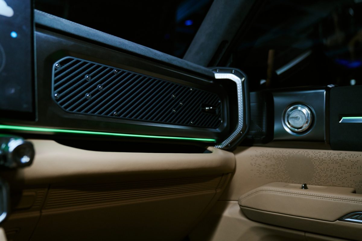 Chery розкриває інтер'єр нового гібридного пікапа KP31: розкіш та потужність - фото 7