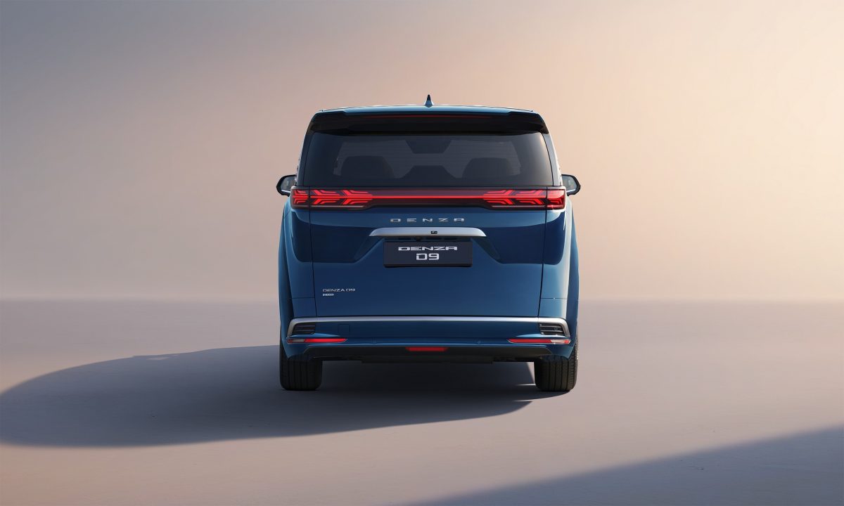 BYD офіційно виводить свій преміальний бренд Denza на ринок Європи - фото 8