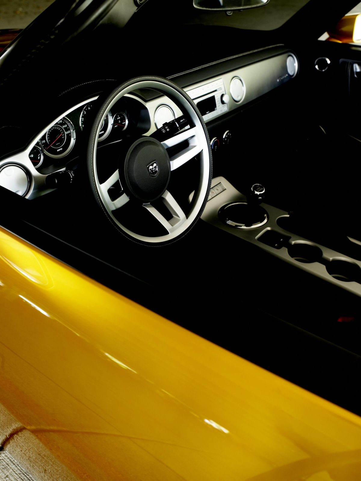 Доступний драйв: Dodge розглядає випуск бюджетного спорткара до 30 000 доларів - фото 6