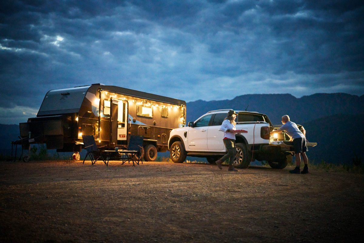 Ford пропонує паливні картки на $2700 та шалені знижки на гібридні Ranger - фото 2