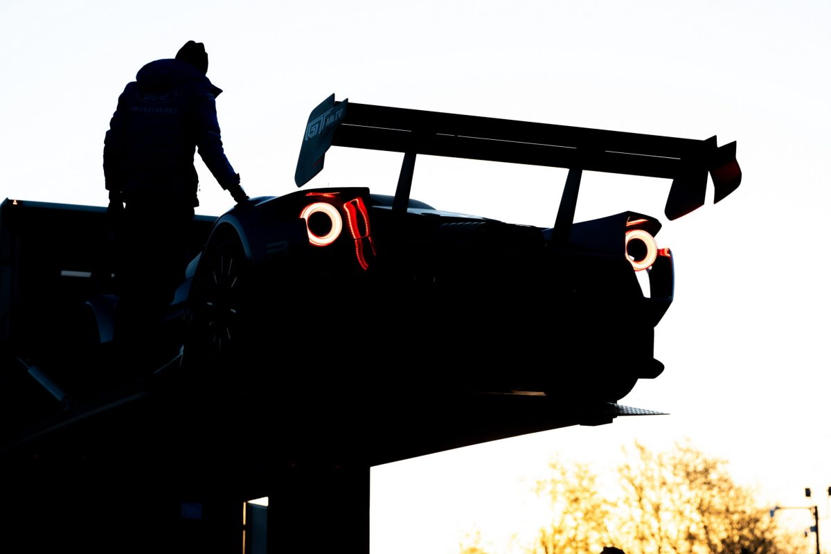 Трековий Ford GT Mk IV встановив історичний рекорд на Нюрбургринзі - фото 7