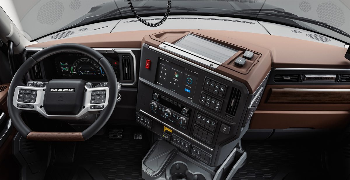 У Каліфорнії 13 000 далекобійників втратили ліцензії: як конфлікт влади б'є по логістиці - фото 2