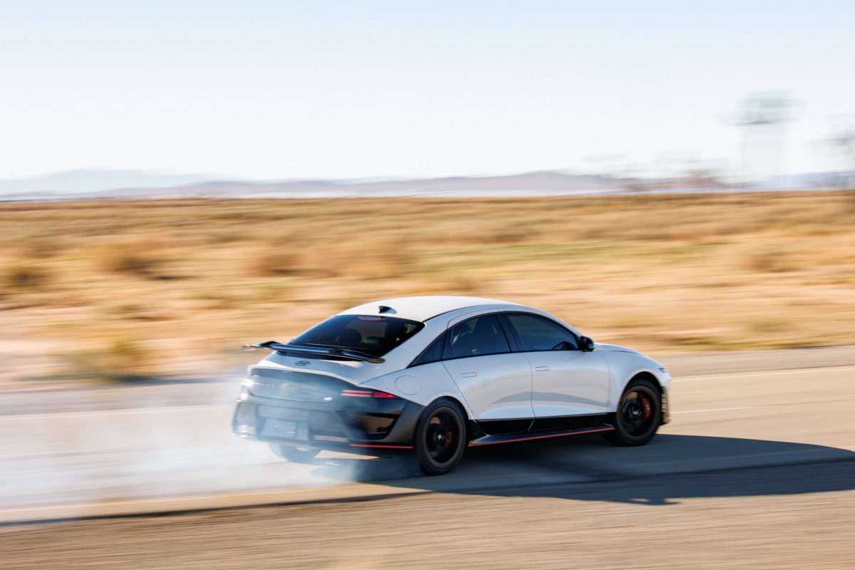 Електромобілі здобули абсолютну перемогу на World Car Awards 2026: BMW iX3 став автомобілем року - фото 2