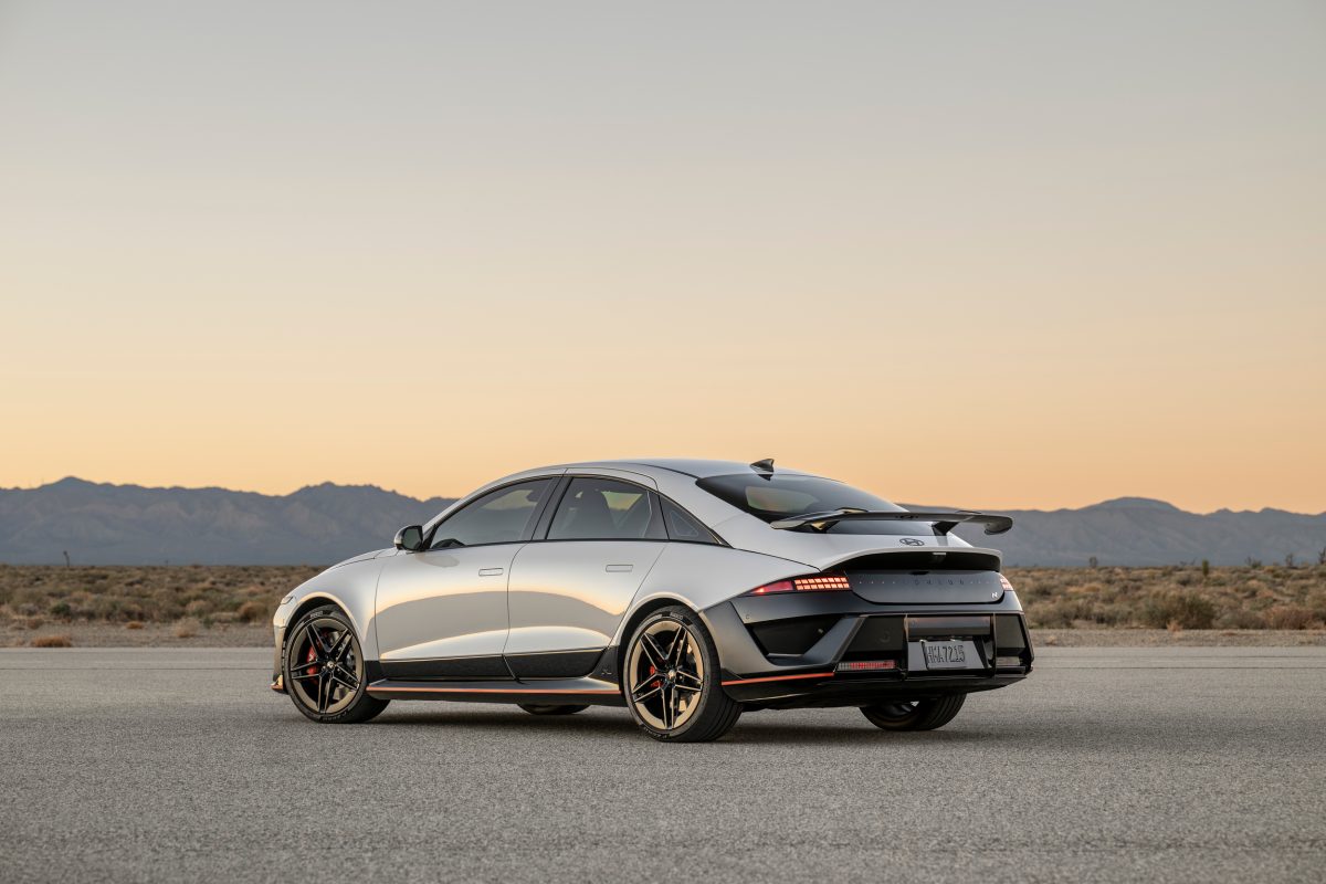 Електромобілі здобули абсолютну перемогу на World Car Awards 2026: BMW iX3 став автомобілем року - фото 7