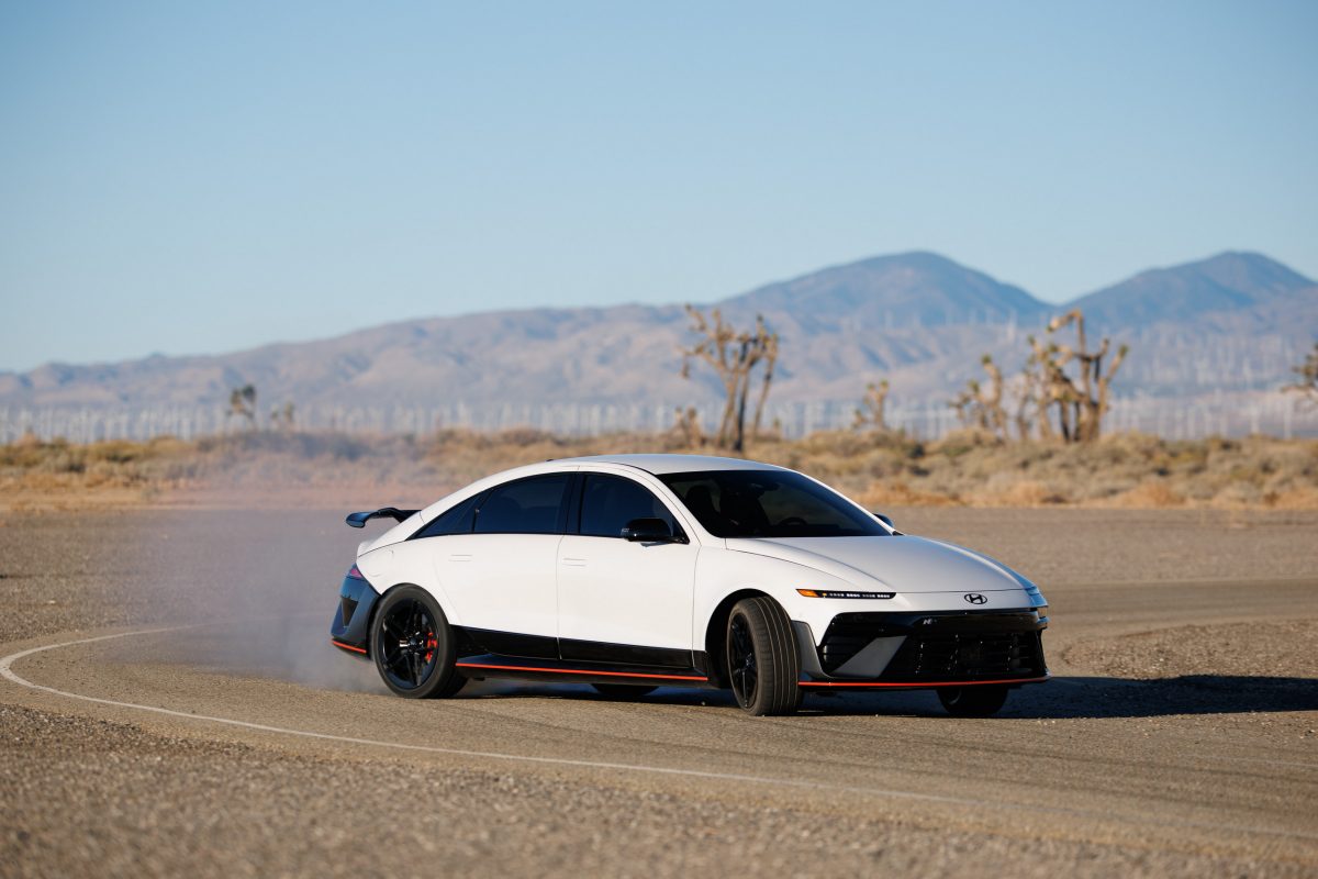 Електромобілі здобули абсолютну перемогу на World Car Awards 2026: BMW iX3 став автомобілем року - фото 6