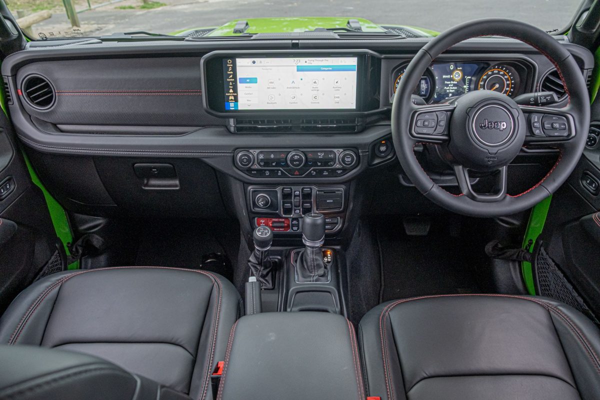 Огляд Jeep Gladiator 2026: унікальний пікап, який обирають серцем - фото 1