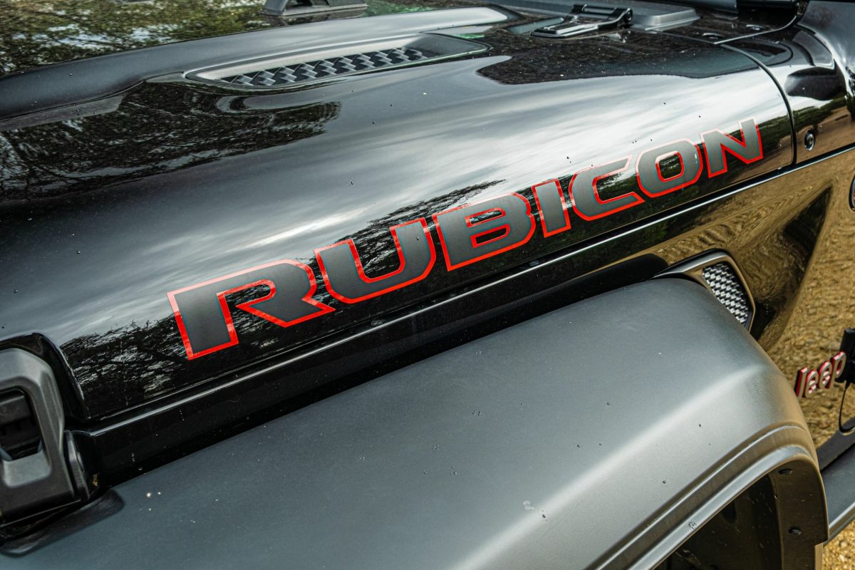 Jeep Wrangler з новим турбомотором: чому легендарний позашляховик продовжує ігнорувати сучасні тренди - фото 7