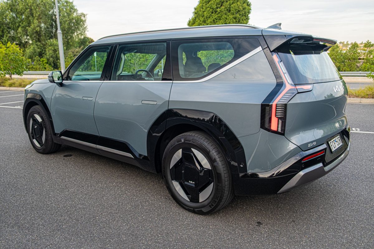 Огляд Kia EV9: Чи зберіг великий електричний SUV свою актуальність через два роки? - фото 3