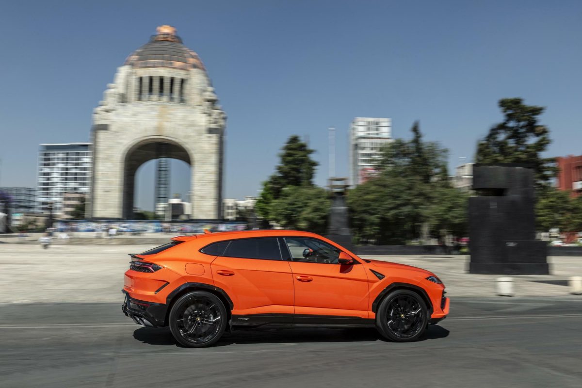 Екзотика на будівельному майданчику: Lamborghini Urus перетворили на брутальний пікап - фото 4