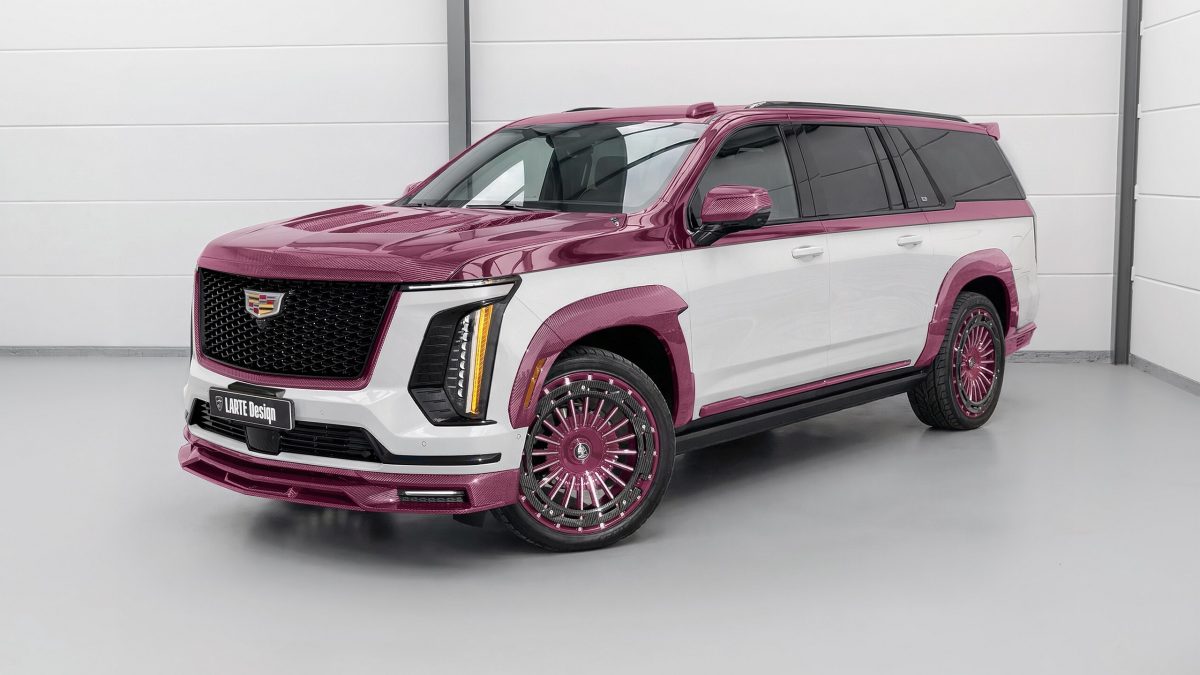 Епатажний дизайн: Cadillac Escalade отримав обвіс із рожевого карбону від Larte Design - фото 5