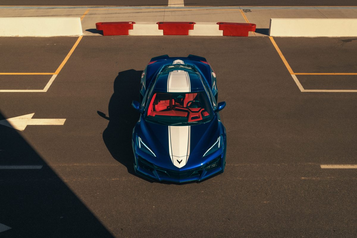 Chevrolet розкрив ціни на новий Corvette Grand Sport 2027 року: деталі та характеристики - фото 6