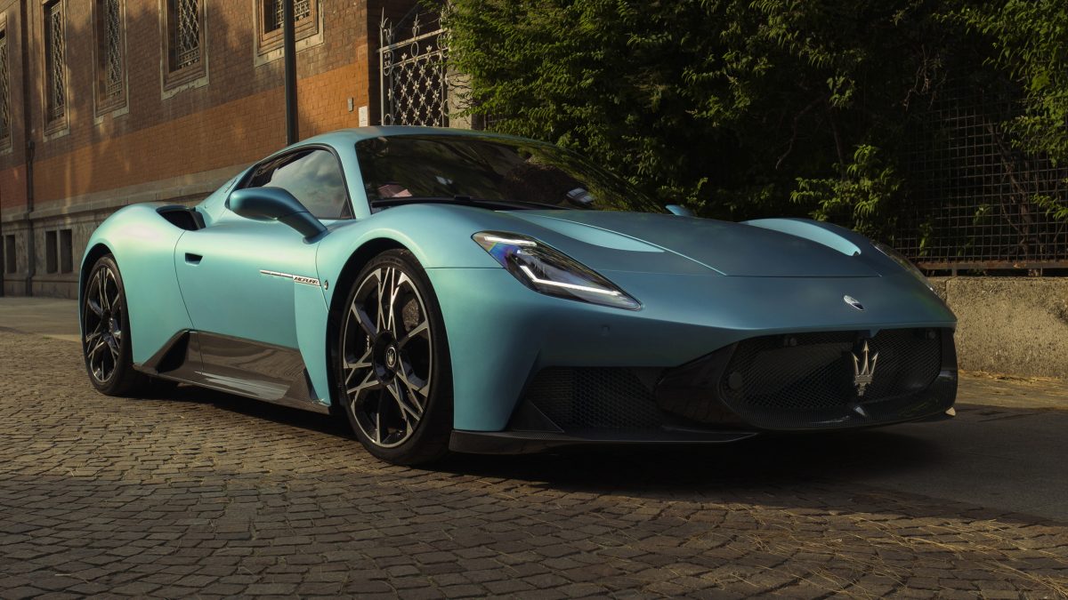 Maserati представила ексклюзивний годинник, який коштує дорожче за кросовер Grecale - фото 2