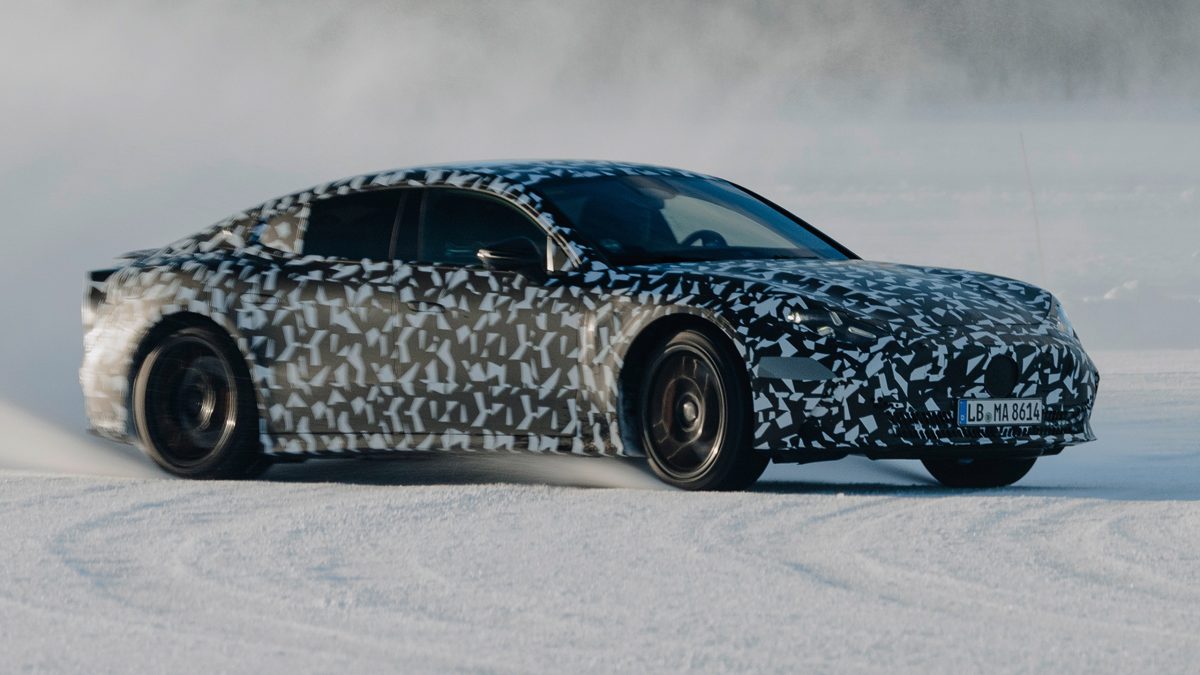 Електричний суперседан Mercedes-AMG GT 4-Door: 1341 к.с., режим дрифту та унікальні технології перед дебютом - фото 1