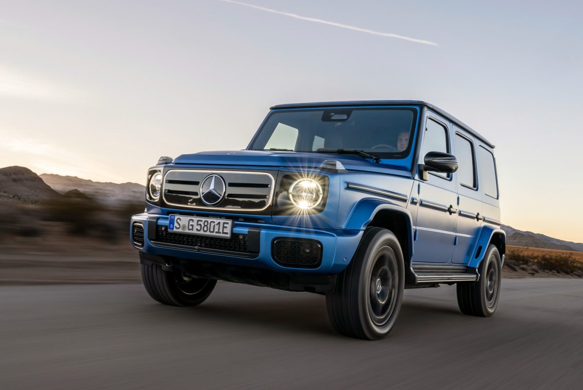 Відрив коліс та низькі продажі: Mercedes-Benz відкликає понад 3700 електричних G-Class - фото 1