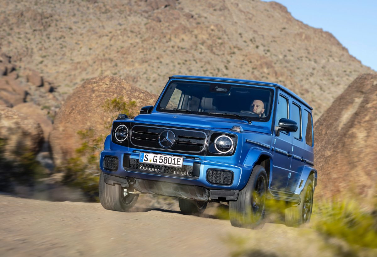 Відрив коліс та низькі продажі: Mercedes-Benz відкликає понад 3700 електричних G-Class - фото 7