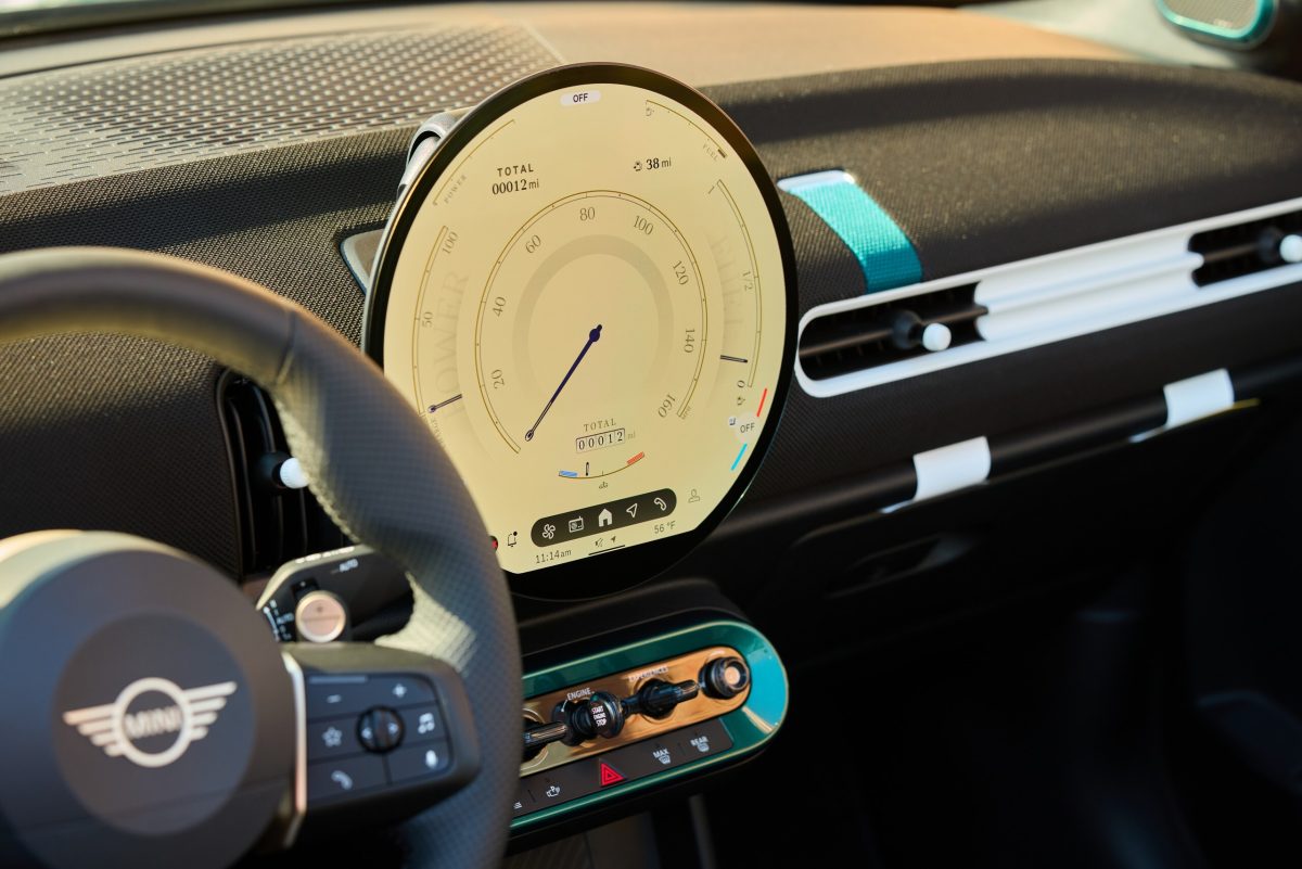 Ексклюзив для одного: Mini представила унікальний кабріолет JCW з двоколірним кузовом - фото 6