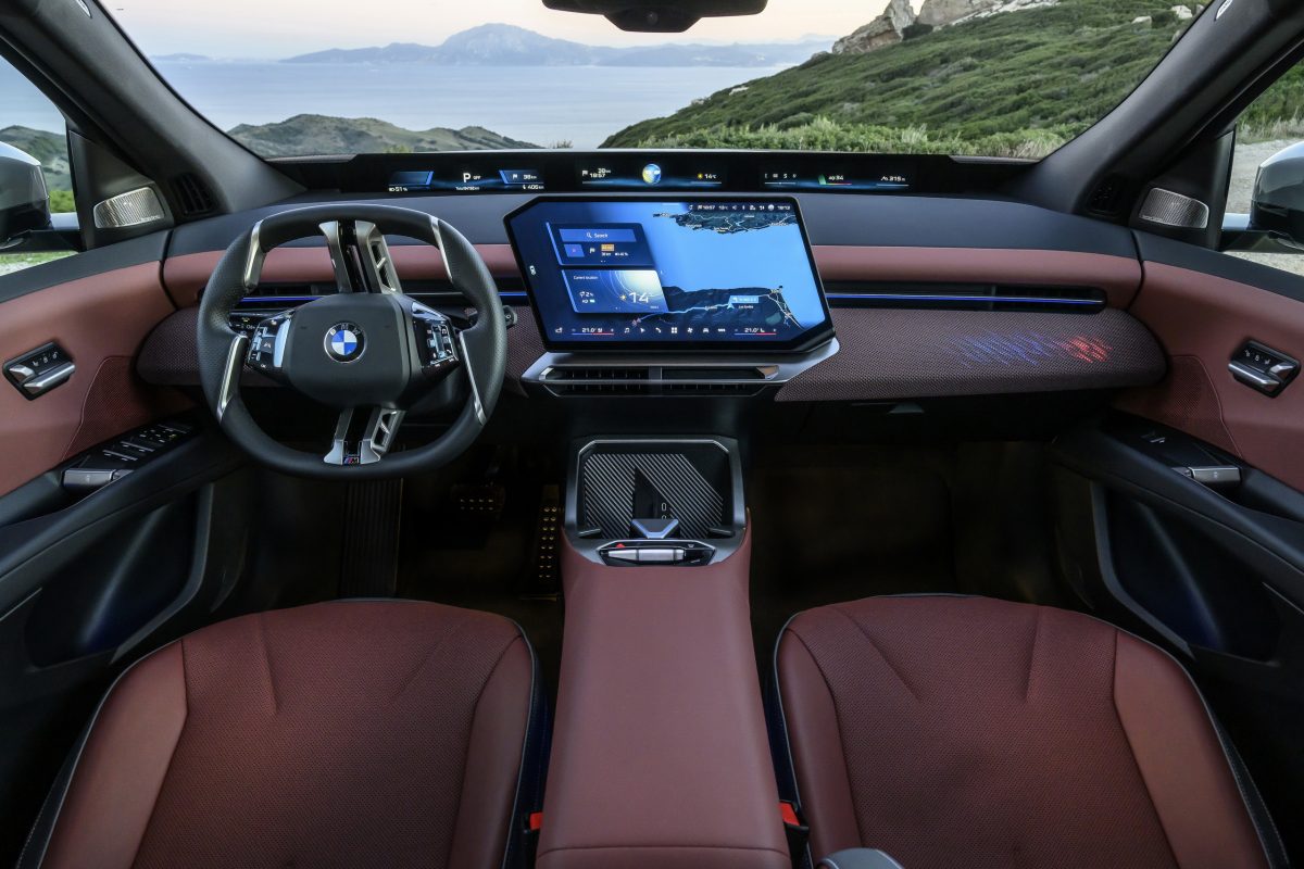 Новий BMW iX3 40: дебют базової версії електрокросовера з запасом ходу 636 км - фото 7