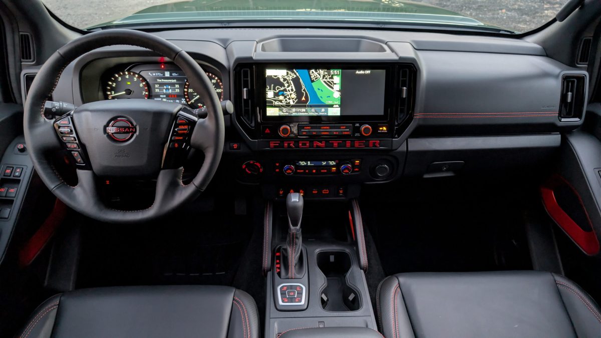 Новий Nissan Frontier Pro-4X 2026: чесний пікап у світі складних технологій - фото 2