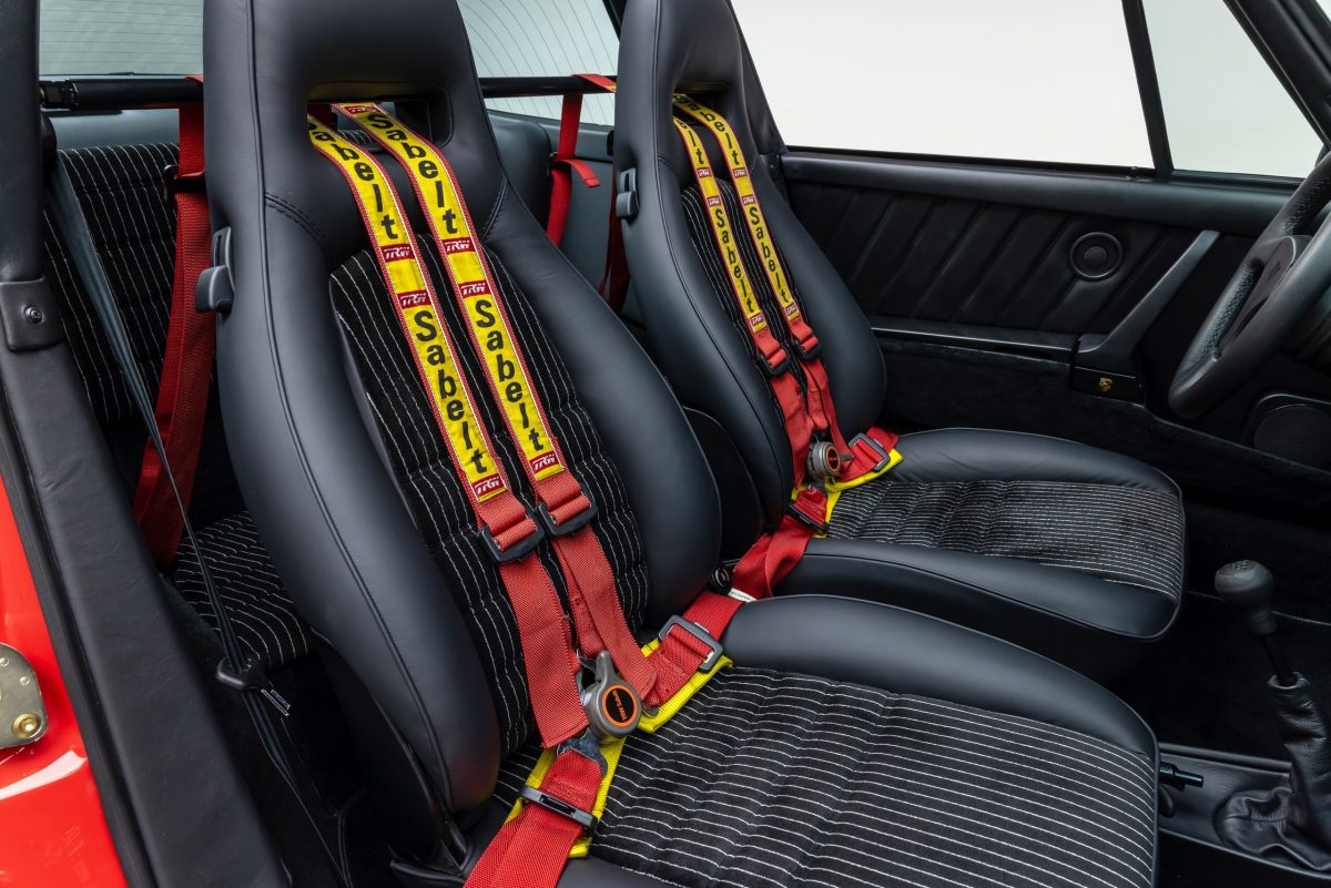 Справжній ексклюзив: на продаж виставили єдиний у світі Porsche 911 Targa Ruf BTR III - фото 6