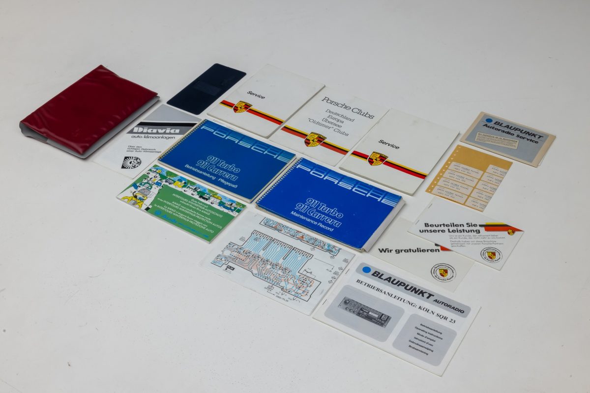 Справжній ексклюзив: на продаж виставили єдиний у світі Porsche 911 Targa Ruf BTR III - фото 7