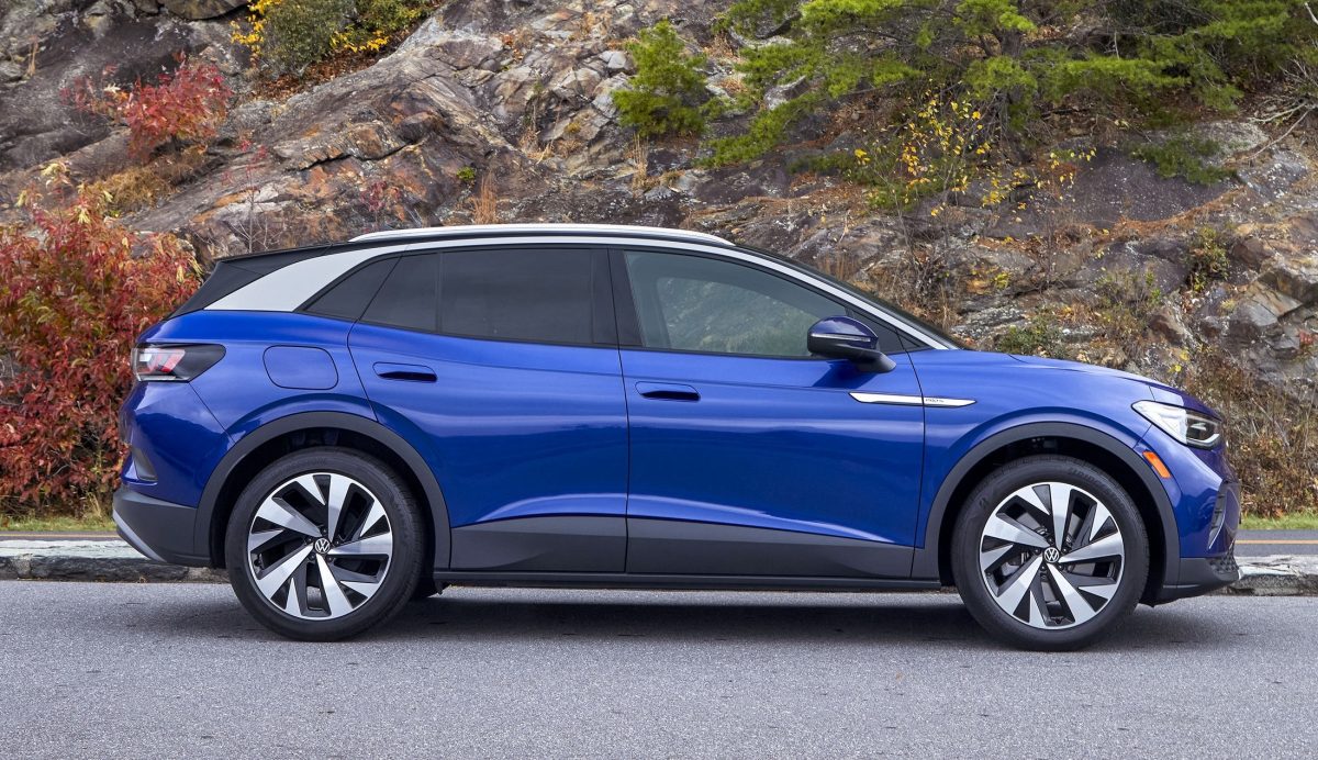 Автомобільна індустрія на роздоріжжі: як світові бренди змінюють свої стратегії щодо електромобілів - фото 3