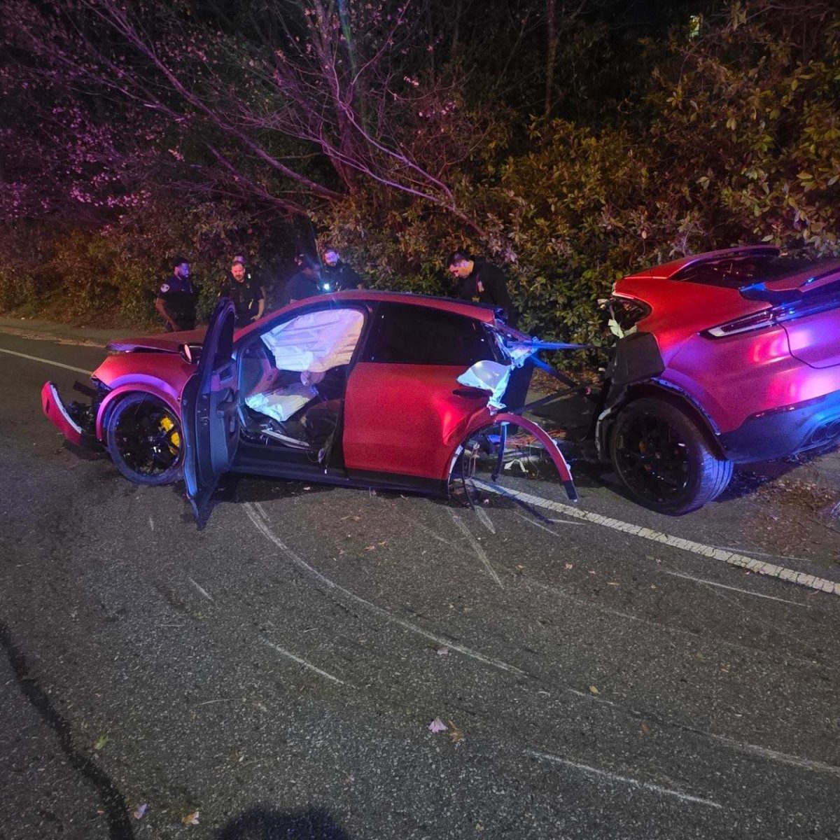 Жахлива ДТП у США: Porsche Cayenne розірвало навпіл, але водій дивом вижив - фото 4