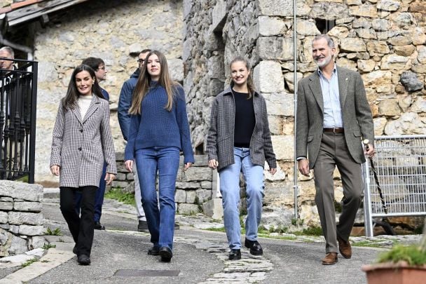 Королева Летиція, інфанта Софія, принцеса Леонор та король Філіп VI / © Getty Images