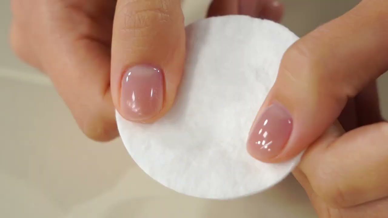 Господині розповіли цікавий лайфхак з ватним диском для аромату в домі. Фото: скріншот з відео