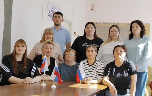 Учителі в РФ записали ролики за мотивами промови Гітлера