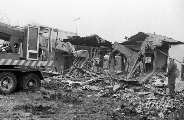 Руйнування будинку Джона Вейна Гейсі 1 квітня 1979 / © Associated Press