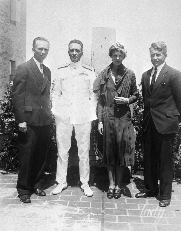 7 липня 1930 року, четверо трансатлантичних льотчиків зліва направо: Кларенс Чемберлан, контр-адмірал Річард Берд, Амелія Ергарт та Бернт Балчен / © Associated Press