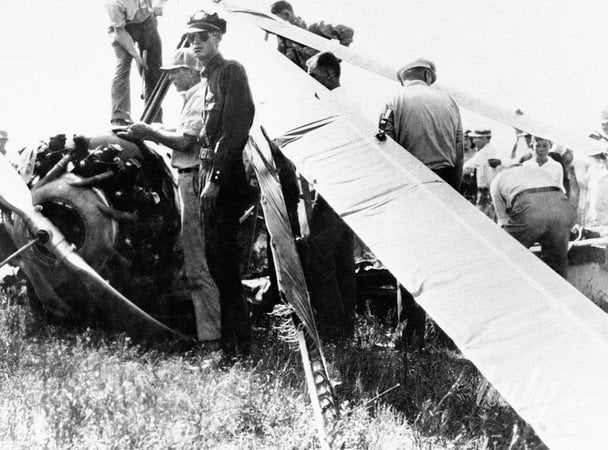 Аварія літака Амелії Ергарт 12 червня 1931 року, коли він розбився з висоти 9 метрів під час зльоту з аеропорту / © Associated Press