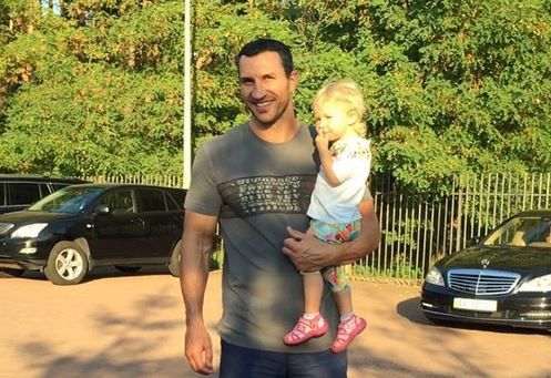 Володимир Кличко з донькою / © instagram.com/klitschko/