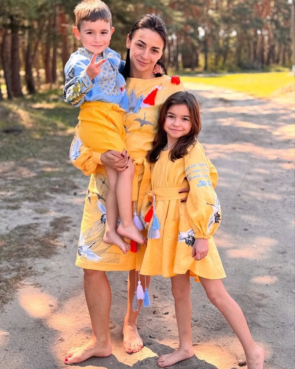 Ілона Гвоздьова з дітьми / © instagram.com/ilonagvozdeva